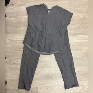 Fabletics Charcoal Scrub Set